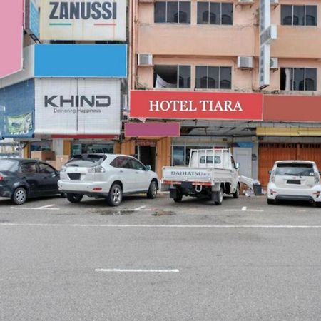 Hotel Tiara Chukai Екстериор снимка